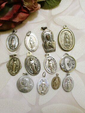 VINTAGE Religious Medal Lot: Silver Tone Virgin Mary Charms Italy